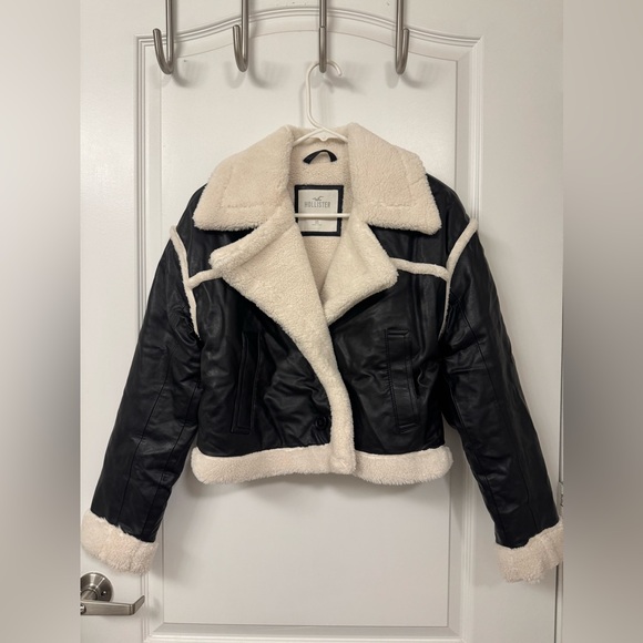 Hollister Women's Black and white faux fur leather jacket - Picture 1 of 3